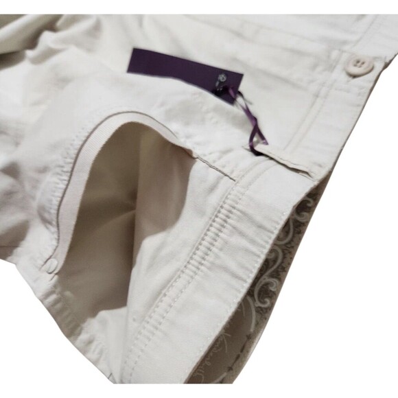 Gloria Vanderbilt Capri Shorts Size 24W Cream Color With Pockets - Picture 10 of 12